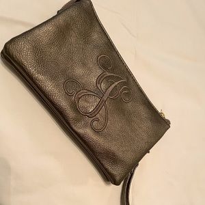 “J” metallic clutch